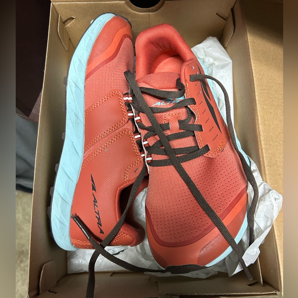 Altra Women Superior Trail Running Shoe